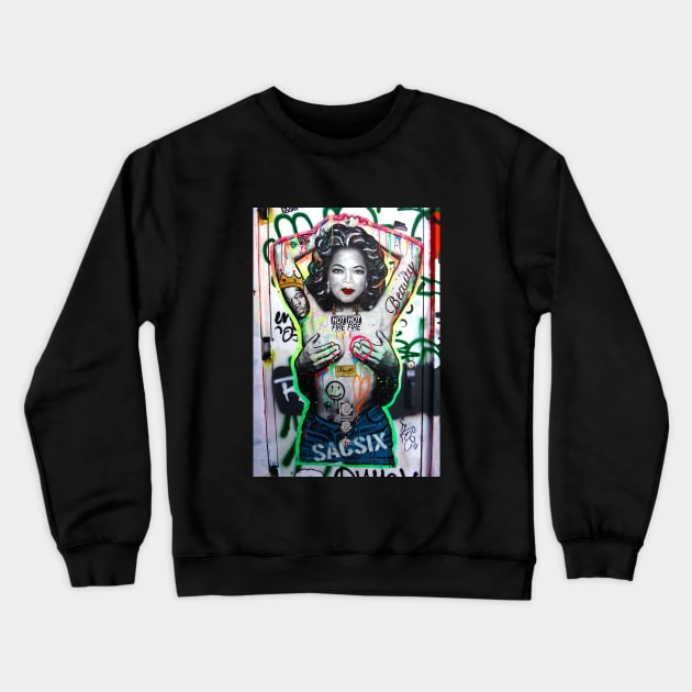 THE QUEEN GRAFFITI STATEMENT OPRAH WINFREY POPART Crewneck Sweatshirt by Roymerch